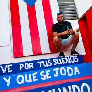 Meet your Posher, Luis